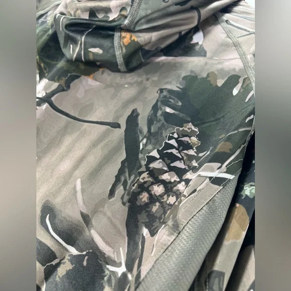 Bassdash Men's UPF 50+ Long Sleeve Hunting Hoodie With Mask FS06M, Size: S - NWT - Picture 10 of 13